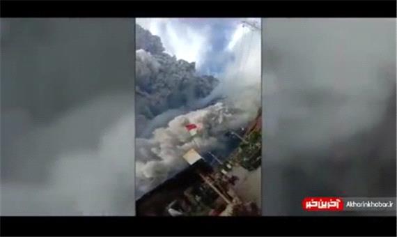 صحنه‌ای باورنکردنی از آتشفشان تازه فعال شده اندونزی
