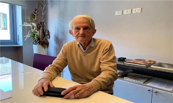 پیرمرد 93 ساله ایتالیایی سومین مدرک دانشگاهی خود را گرفت!
