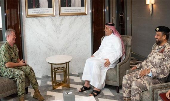 دیدار فرمانده ناوگان دریایی آمریکا با وزیر دفاع قطر