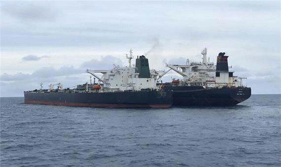 اندونزی: نفتکش توقیف شده ایران برای تحقیقات بیشتر در مسیر جزیره باتام قرار دارند/ این کشتی با عدم نشان دادن پرچم، هویت خود را پنهان کرده و به تماس رادیویی پاسخ نداده بود