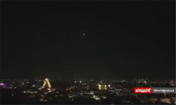 لحظه‌ شکار موشک‌های رژیم‌صهیونیستی در آسمان دمشق