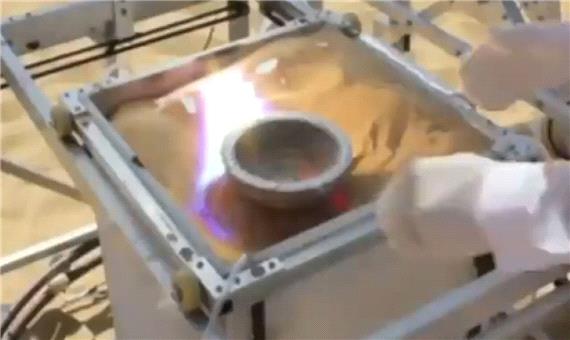 مراحل جالب ساخت ظروف بلوری از شن، با استفاده از گرمای خورشید