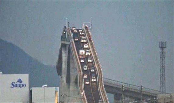 لرزش عجیب پل در آب و هوای طوفانی شهرستان «شینان» چین