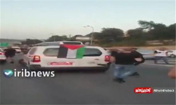 نصب پرچم فلسطین روی خودروی پلیس رژیم صهیونیستی!