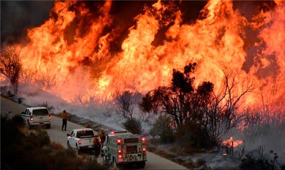 ادامه آتش‌سوزی جنگل‌ها در اطراف لس‌آنجلس آمریکا
