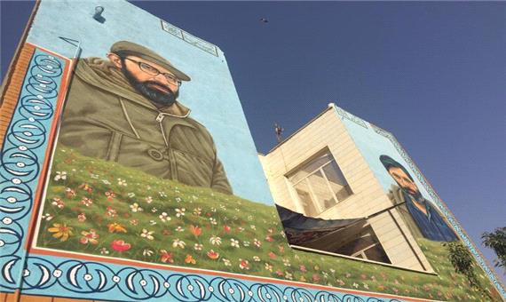 احیای نقاشی دیواری شهید چمران و آوینی در منطقه 20