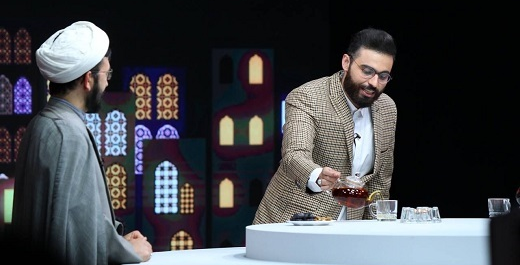 کنایه مجری تلویزیون به سخنان روحانی درباره آبزیان!