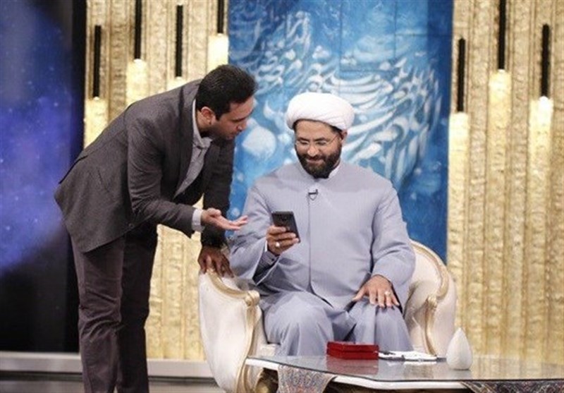 یزدی خواندن مهمان برنامه روی آنتن زنده