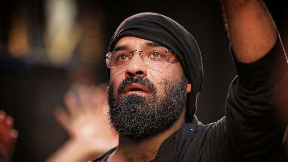 مناجات‌خوانی رضا هلالی در بخش بیماران کرونایی