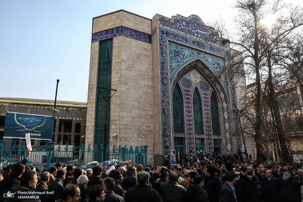 اصلاح‌طلبان آرای خود را به صندوق انداختند