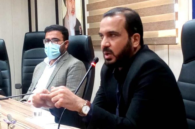 نماینده اهواز: سال ۹۸ شاهد سیل خود ساخته وزارت نیرو بودیم؛ می‌خواستند بگویند خوزستان آب مازاد دارد و آن را انتقال بدهند / کجای دنیا ۲۵ شرکت فولادی در کویر احداث می‌کنند و بعد آب را هزاران کیلومتر انتقال می‌دهند که آنجا را آباد کنند؟