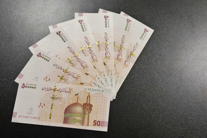بانک مرکزی: نقدینگی از ۱۱ هزار همت عبور کرد!