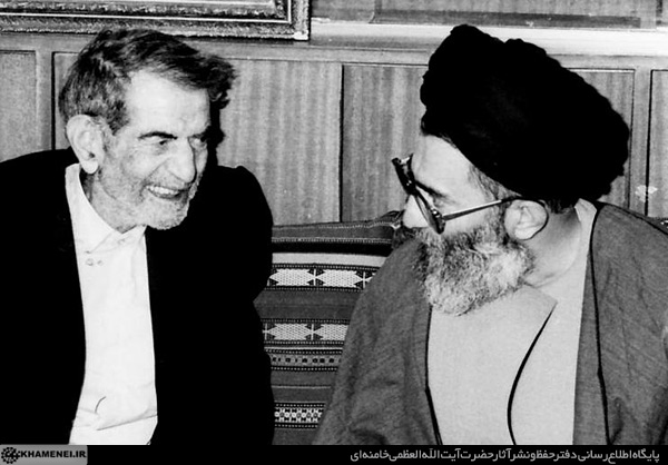 روایت رهبر انقلاب از اولین باری که شعر علی ای همای رحمت را شنیدند