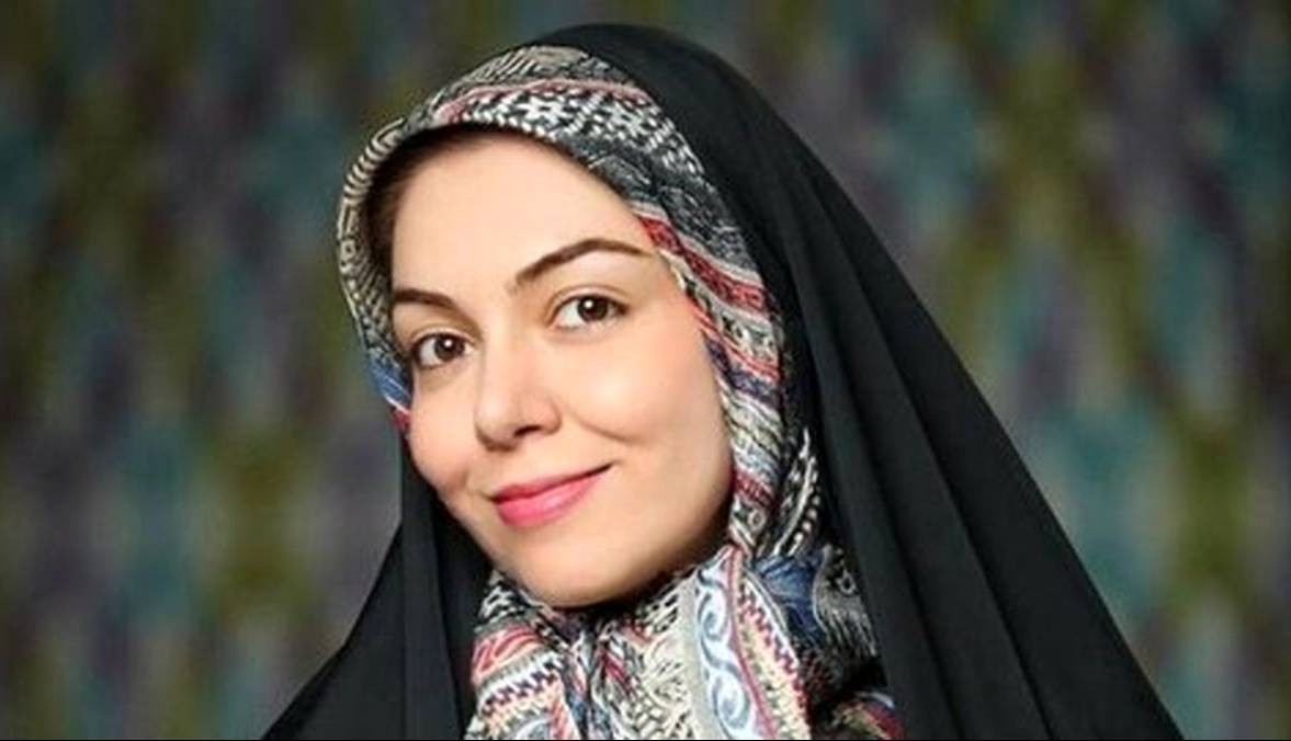 چهره ها/ عکس زیرخاکیِ آزاده نامداری و خواهرش