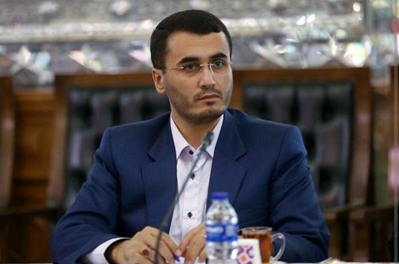 متفکر آزاد: جریان اصلاحات به پزشکیان هم رحم نمیکند