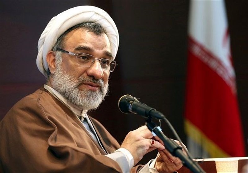 خسروپناه: آمریکا فقط در خود آمریکا کودتا نکرده چون در آنجا سفارت نداشته!