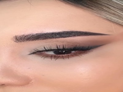 این سایه واسه چشمای تیره عالیه