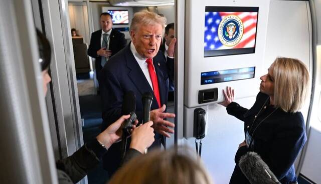 رسانه آمریکایی: ترامپ درباره حمله به ونزوئلا تردید دارد