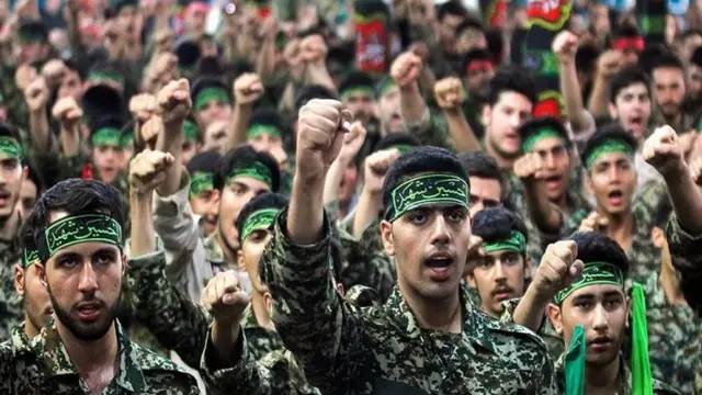 سرمقاله جوان/ حماسه پایان‌ناپذیر بسیج از دفاع مقدس هشت ساله تا جنگ تحمیلی ۱۲ روزه