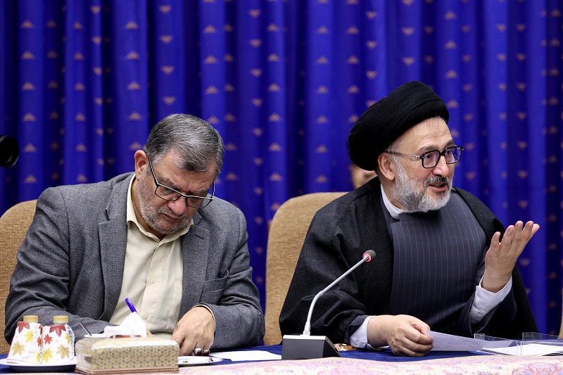 روایت ابطحی از جلسه جمعی از نخبگان و شخصیت‌های برجسته سیاسی با پزشکیان