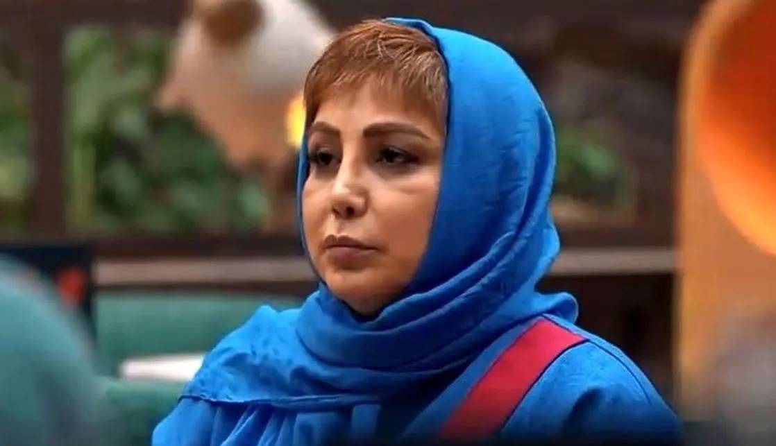 چهره ها/ بهنوش بختیاری با یک تیپ یلدایی در ویژه برنامه تلویزیون