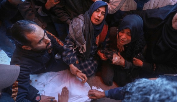 حماس حمله اسرائیل به اردوگاه آوارگان را نقض فاحش آتش‌بس خواند