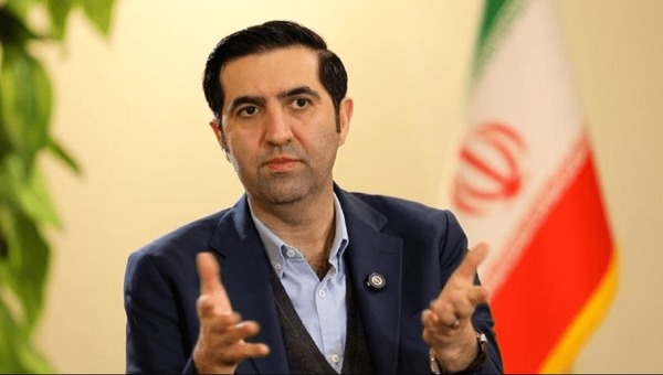 آجورلو: پزشکیان باید در دولت، اصلاحات انجام دهد