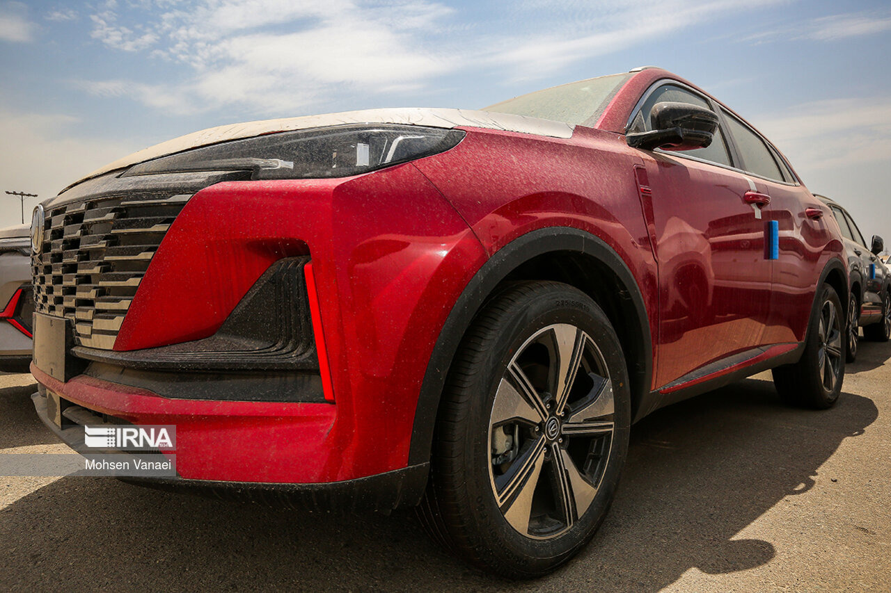 مدیرکل حمل و نقل وزارت صمت: هر ایرانی مقیم خارج مجاز به واردات یک دستگاه خودرو است