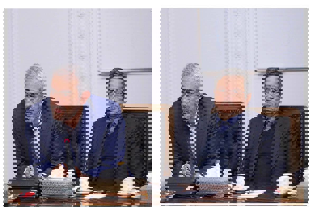 حضور همتی در جلسه رئیس‌جمهور با فعالان اقتصادی