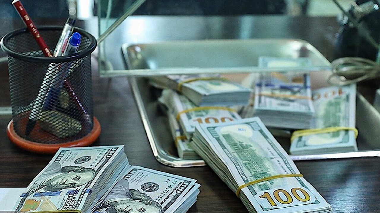 معاون وزیر اقتصاد: امیدواریم دیگر اجازۀ برگرداندن ارز ترجیحی داده نشود