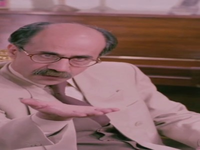 این احمقانه نیست؟