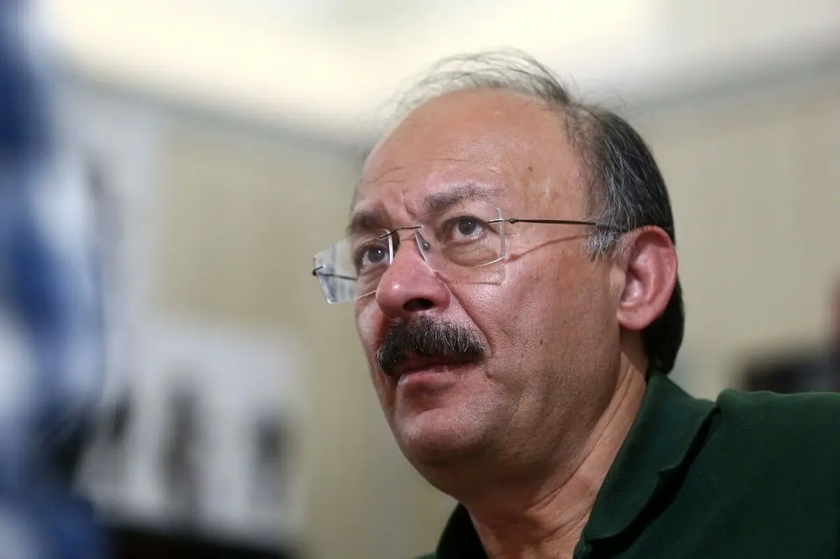 عبدالکریمی: مگس‌هایی مانند سازمان سیا، موساد، مجاهدین و سلطنت‌طلبان دور دست زخمی مردم ایران جمع شده بودند