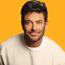 چهرره ها/ مهناز افشارِ ۲۵ ساله در کنار محمدرضا گلزار