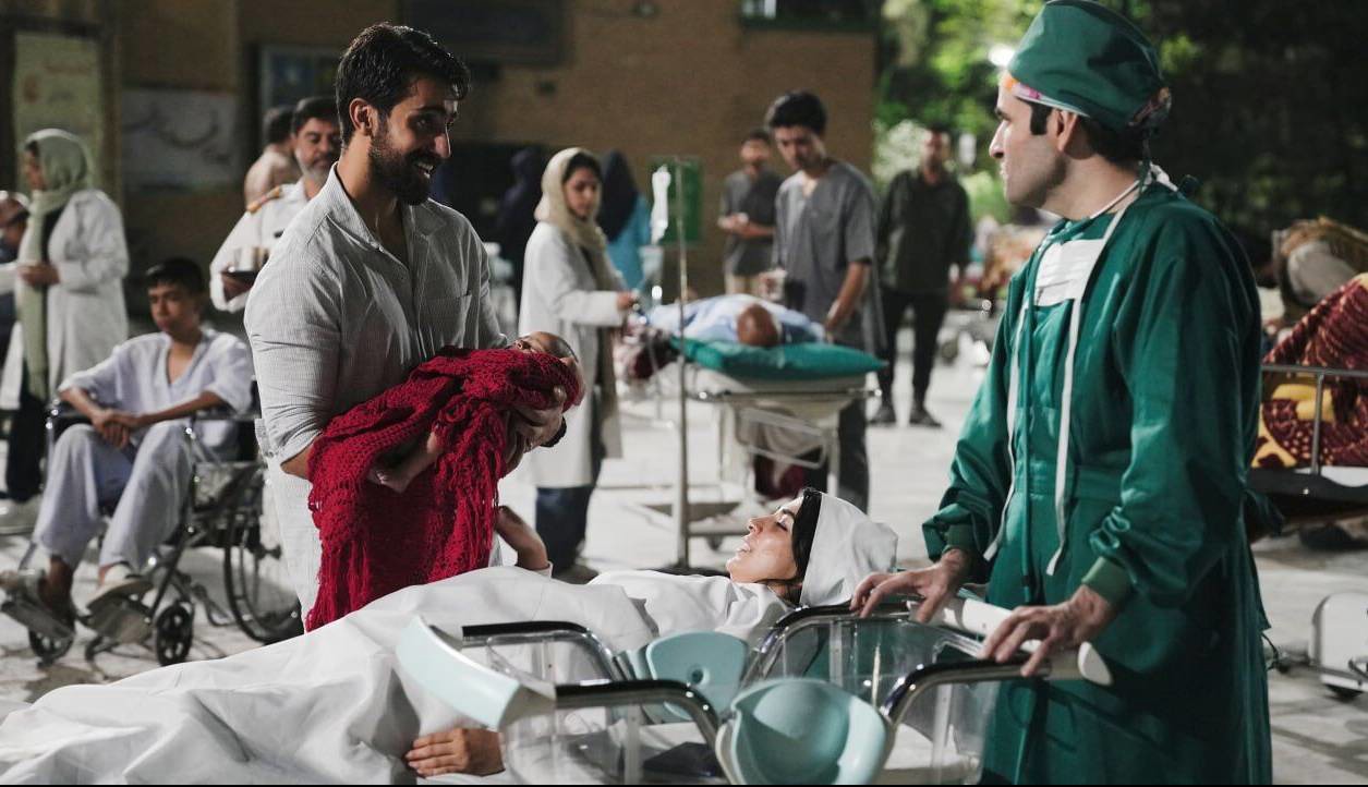 «نیم‌شب» به جای «سقف» به پردیس ملت می‌آید