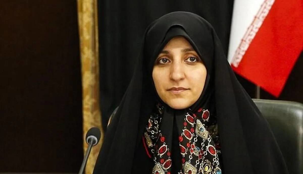 بهروزآذر در تیررس تندرو‌ها