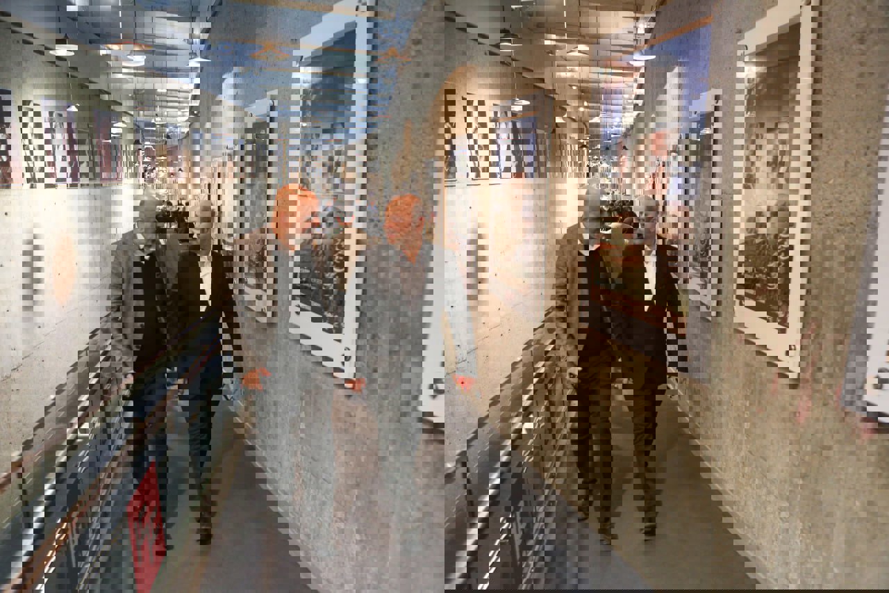 بازدید معاون امور رسانه‌ای و تبلیغات وزیر فرهنگ از خانه جشنواره