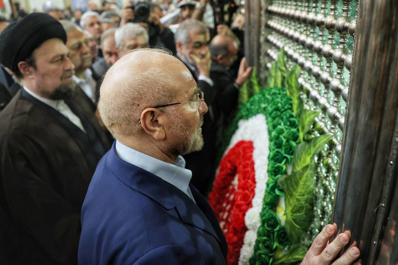 رئیس و نمایندگان مجلس با آرمان‌های امام(ره) تجدید میثاق کردند