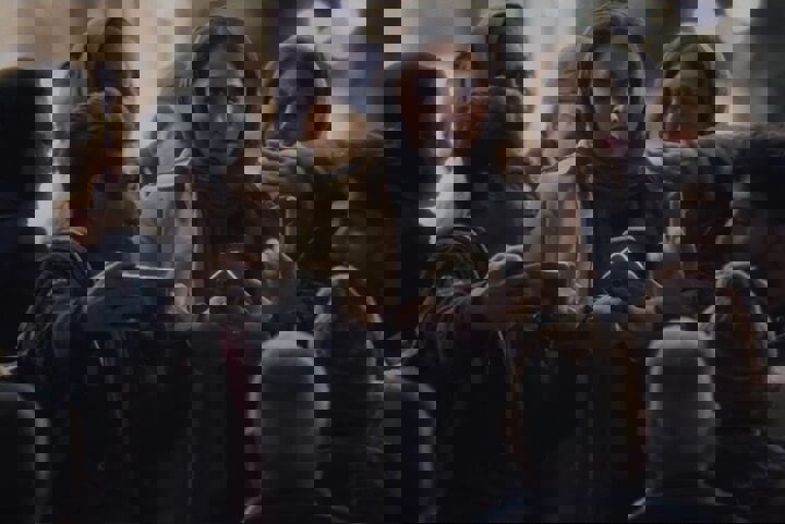 از بی اعتباری سوپراستار سینما در جشنواره فجر تا قایق‌سواری در تهران