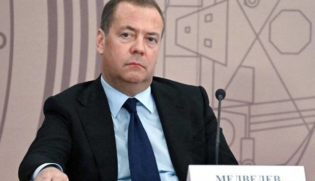 مدودف: مادورو عفو خواهد شد