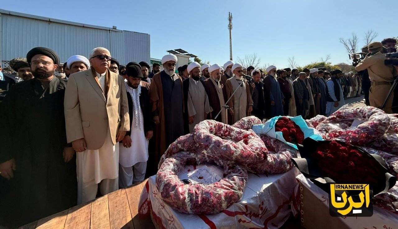 برگزاری مراسم تشییع پیکرهای شهدای جنایت تروریستی مسجد شیعیان اسلام‌آباد