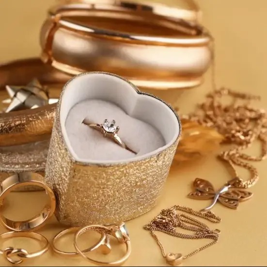 پیش‌بینی قیمت طلا و سکه فردا «یکشنبه»؛ عقب‌نشینی بازار در سایه مذاکرات