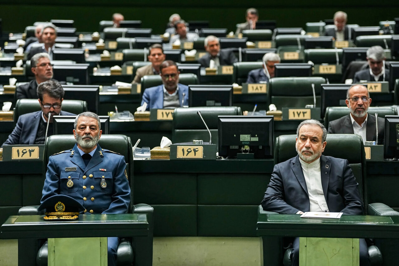 سرمقاله فرهخیتگان/ گزینه‌های روی میز