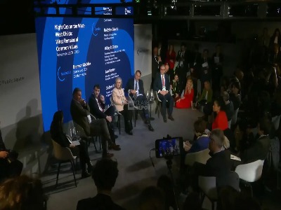 کلینتون: ترامپ به غرب و ناتو خیانت کرده است