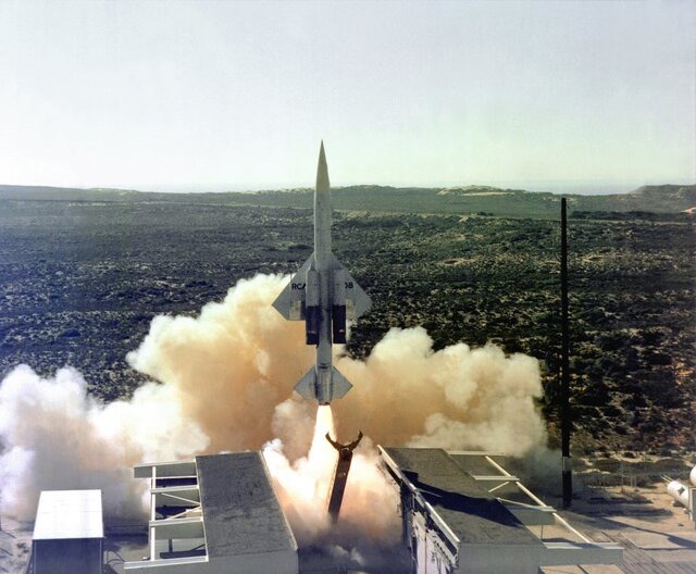 کانادا به سمت سلاح هسته‌ای می‌رود؟