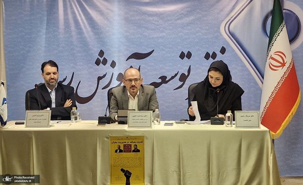 حمزه صفوی: صداوسیما از الگوی رسانه‌ای شوروی کمونیستی پیروی می‌کند