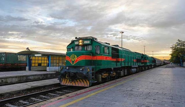 آغاز پیش‌فروش بلیت قطارهای مسافری تیرماه از امروز