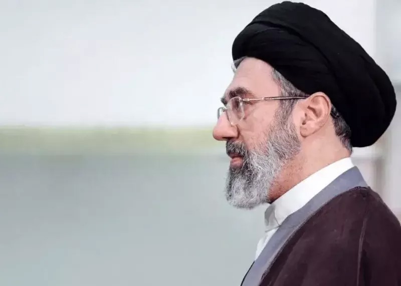 متن کامل پیام رهبر انقلاب اسلامی خطاب به ملت ایران درباره تفاهم‌نامه رئیس‌جمهوران ایران و امریکا