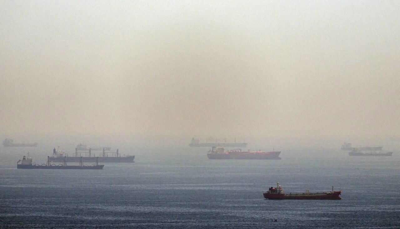 نهاد دریایی انگلیس از افزایش تردد کشتی‌ها در تنگه هرمز خبر داد