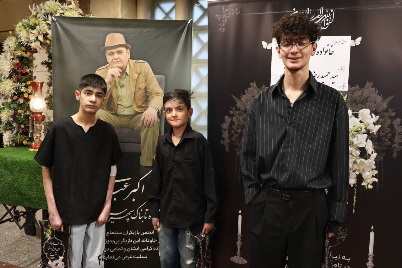 هنگامه «پرواز پروانه‌ها» در سوگ «مرد هزارچهره»