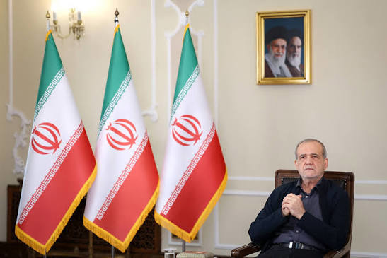 گفت‌وگوی پزشکیان با مردم؛ روایت رئیس‌جمهور از مدیریت جنگ، گرانی و برنامه‌های اقتصادی